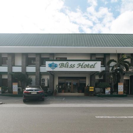 Bliss Hotel Dau Mabalacat Exterior foto